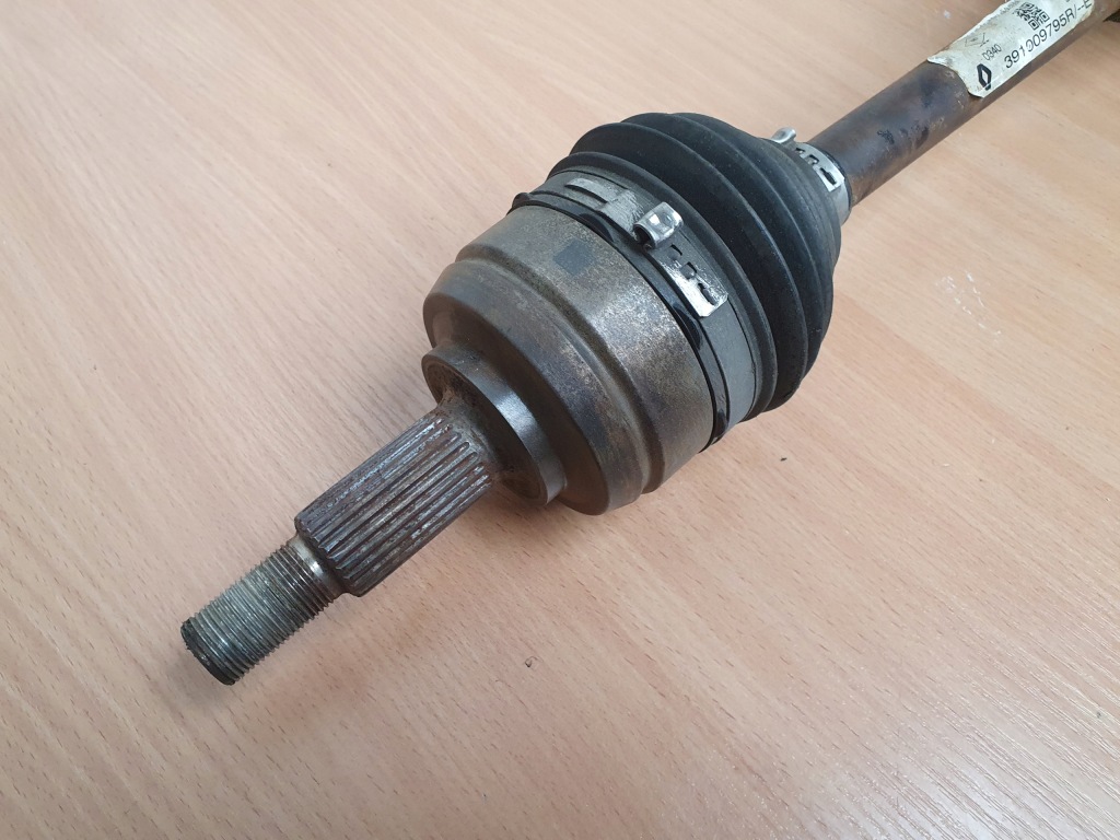 Привідний вал перед права renault express 1.5 blue dci 391009795r Доставка