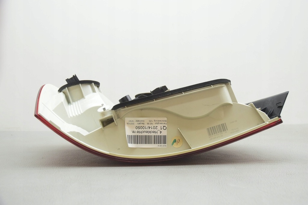 фото №8, Лампа правая задняя bmw 1 cabrio e88 6924520 2011