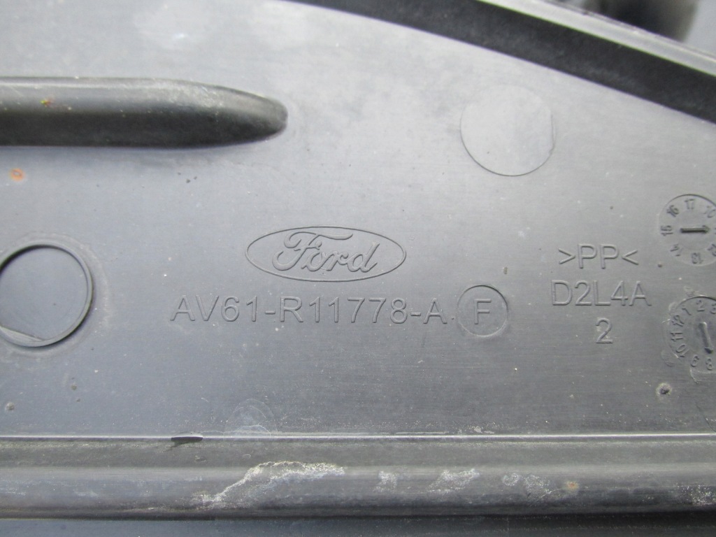 Накладка подвеска focus mk3 универсал hb c-max mk2 с Разборки