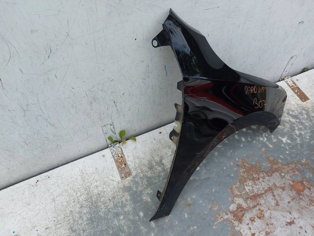 фото №14, Skoda rapid seat toledo 5jj lift 15- правий крила передній перед