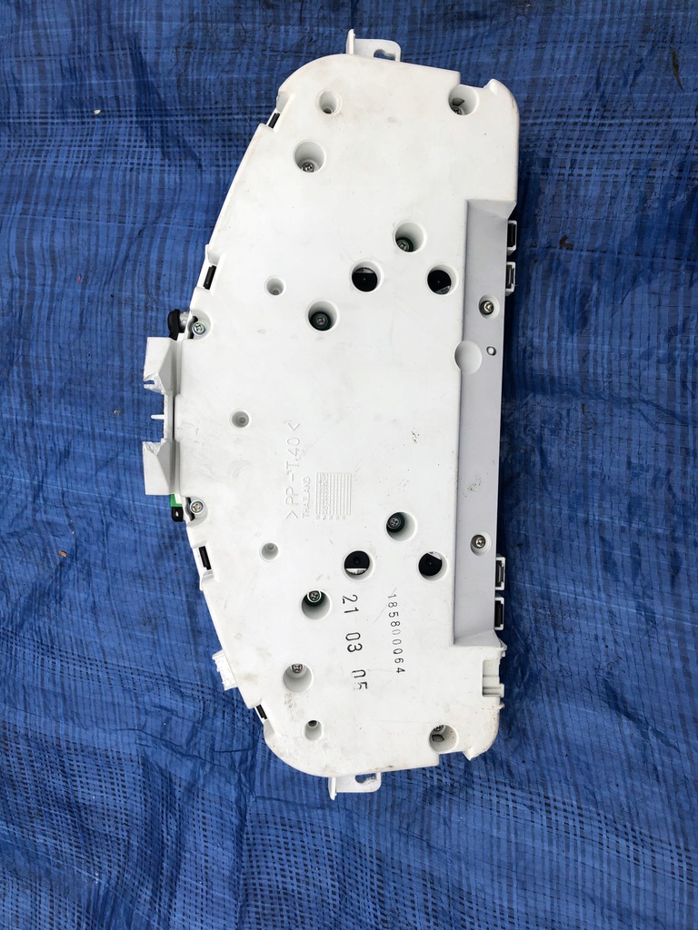 фото №8, Volvo s40 ii 06r счетчик приборы 30710071