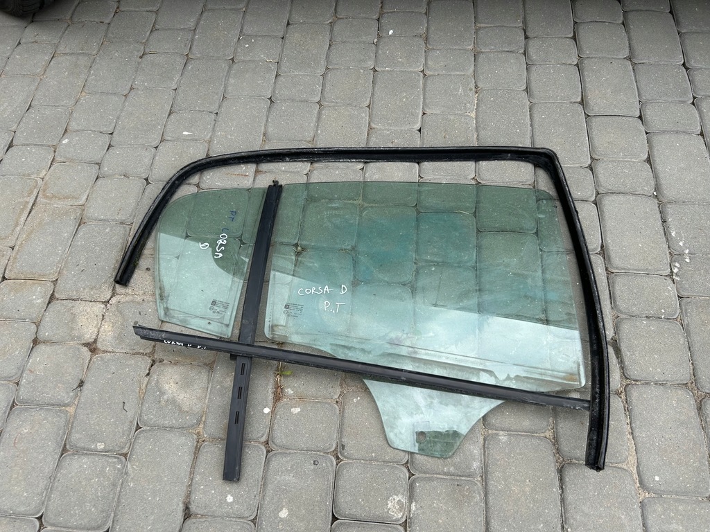 фото №1, Opel corsa d прокладка скло рамка права задня