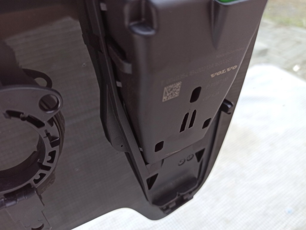 фото №9, Volvo s60 ii v60 10-18 скло передня лобове оригінальна камера 13r