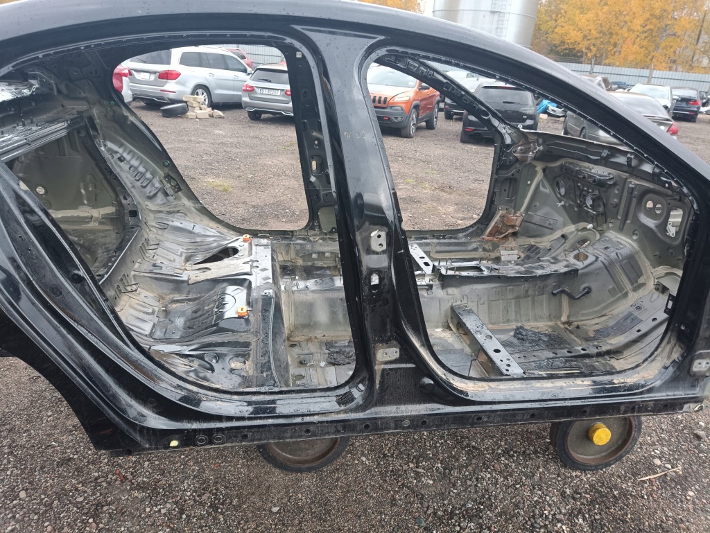 фото №1, Mazda 3 bp iv usa sedan блок двигуна середній правий поріг