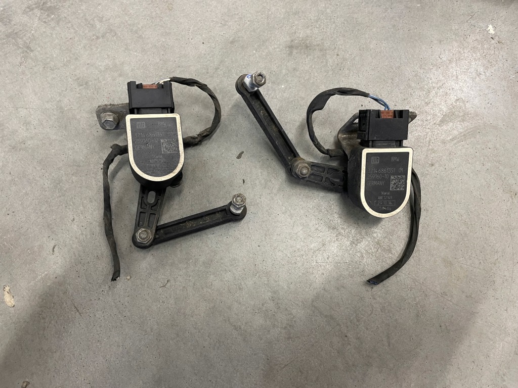 фото №1, Датчик вирівнювання світла bmw f10 оригінал