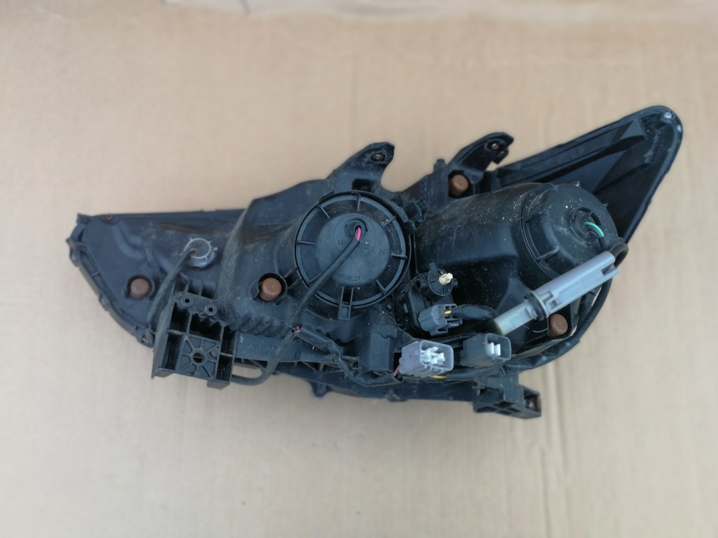 фото №10, Mitsubishi asx 10- лампа фара правый перед линза eu