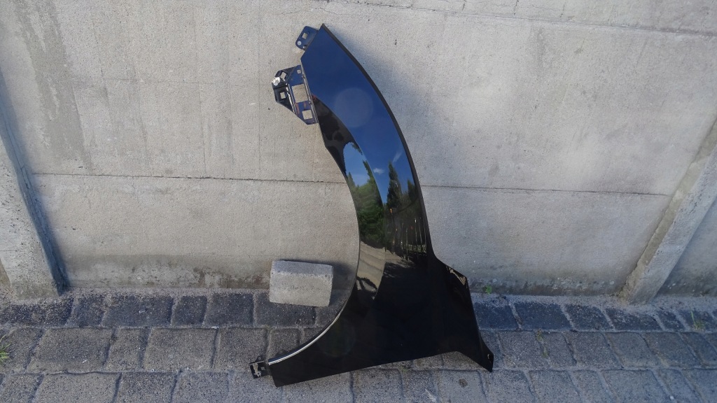 фото №1, Honda civic x h/b - крыло передний левый