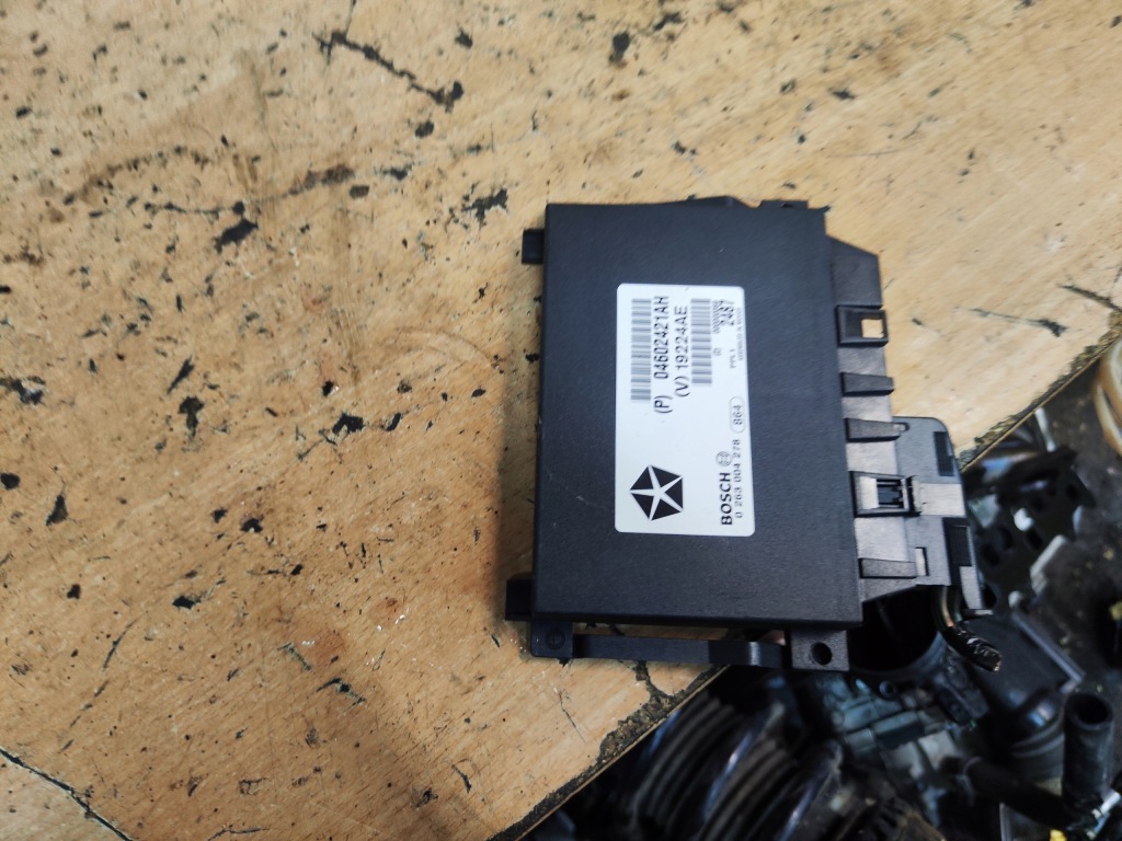 Купить Chrysler 300c модуль блок управления pdc 0263004278