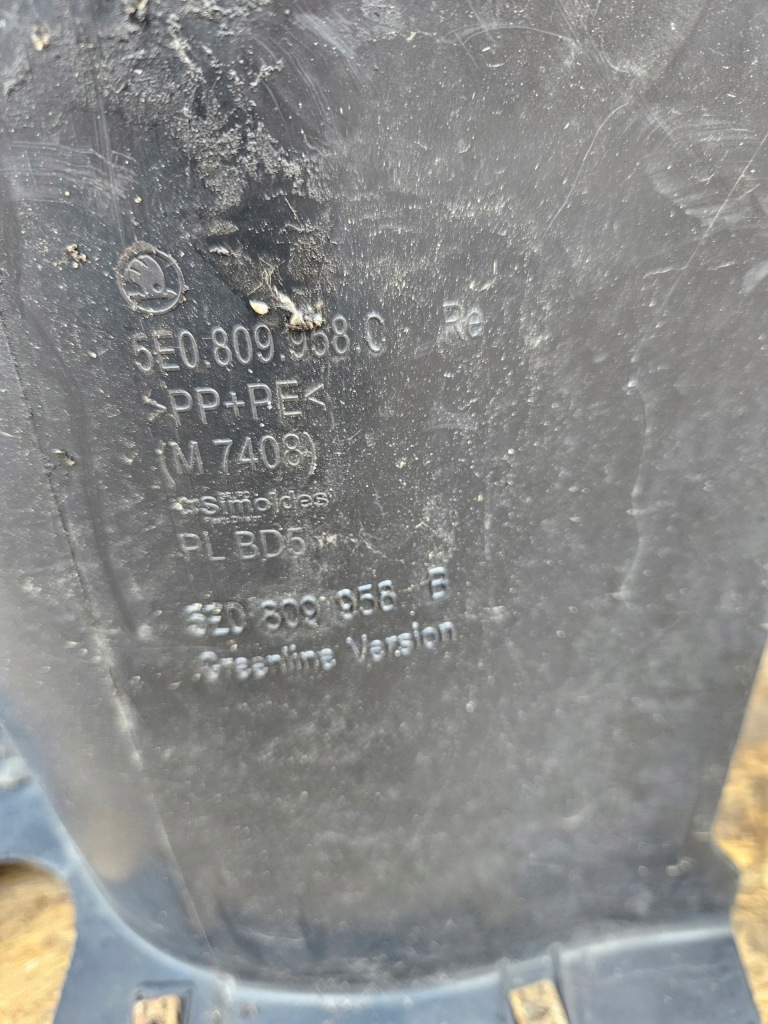 фото №9, Подкрылок правое skoda octavia iii 5e0809959c