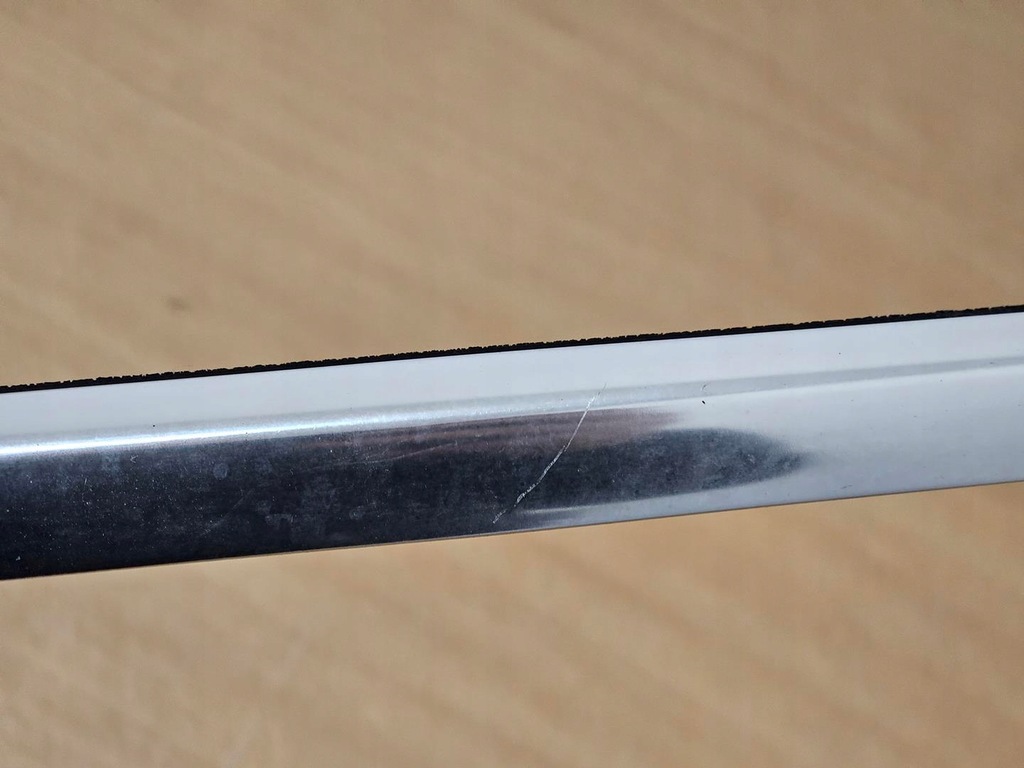 фото №5, Молдинг уплотнитель левый перед volvo s80 v70 xc70 2007-2015