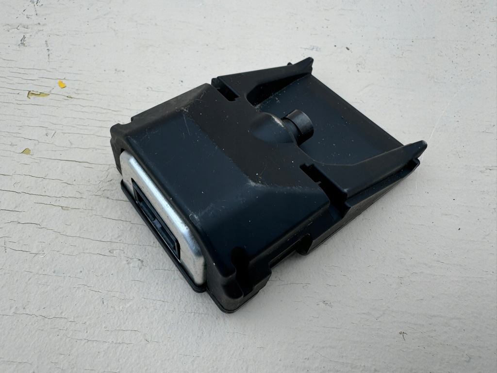 фото №1, Hyundai i30 iii 3 16r- датчик камера асистент перемикання поперечина руху 95740g4000