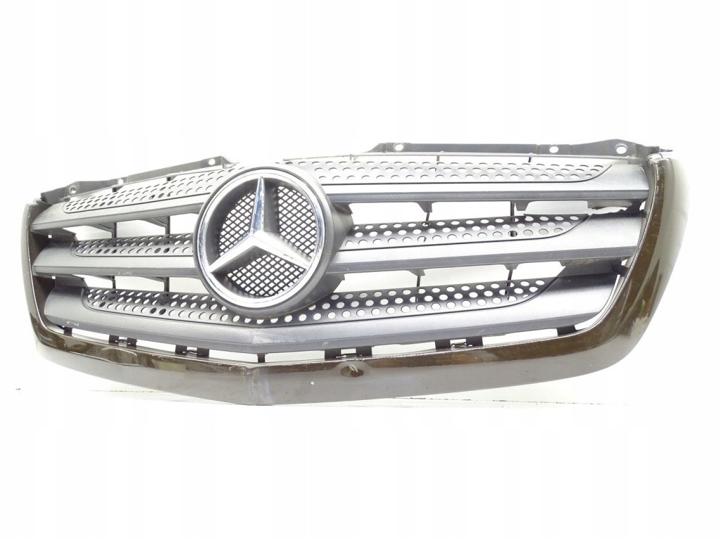 Купить Решётка  решётка радиатора эмблема logo mercedes sprinter 906 рестайлинг  2014- a9068800785 комплект