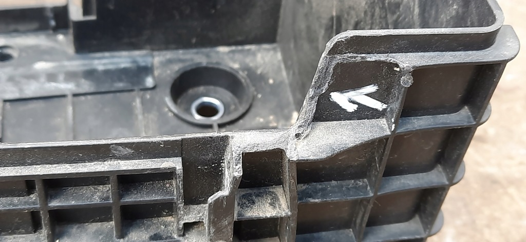 Основание корпус аккумулятор w420 mercedes citan 2 244280018r Киев