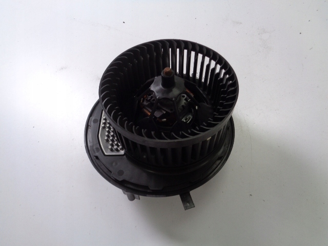 фото №1, Воздуходувка обдув vw golf vii hb 2014-