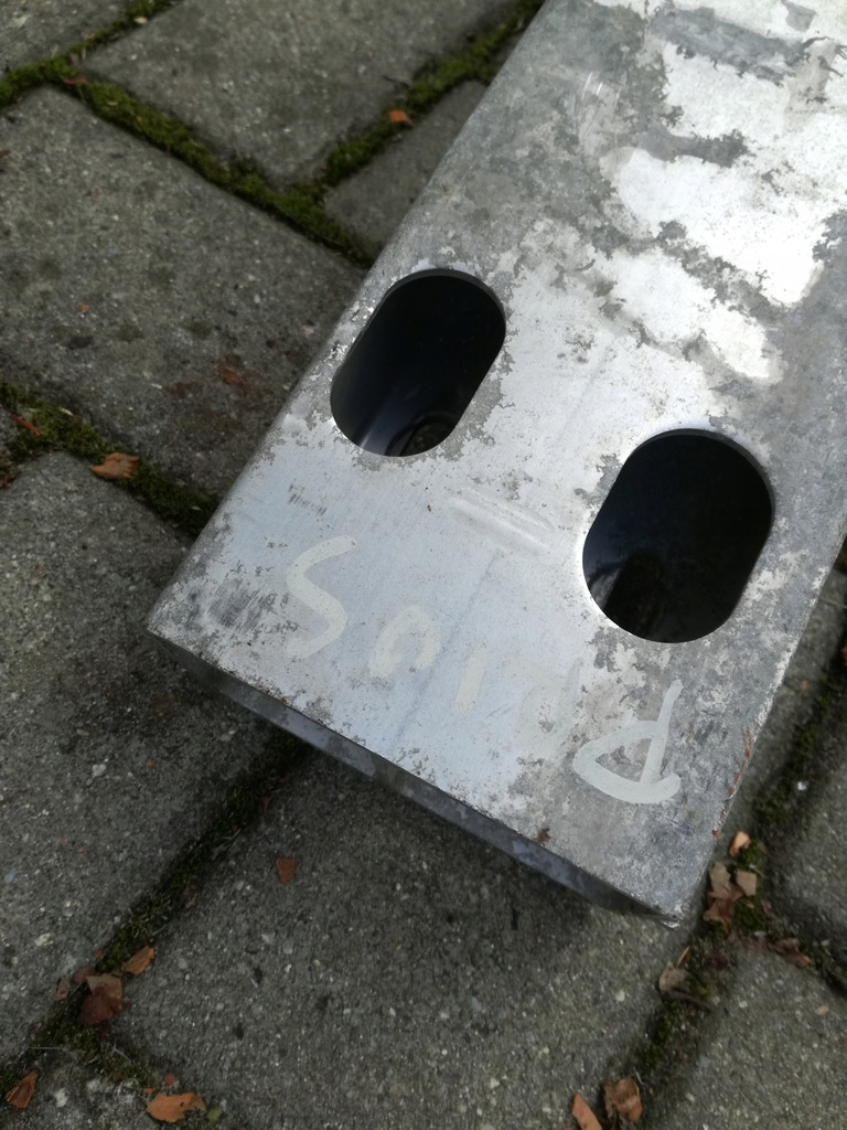 фото №3, Toyota prius ii 2003 - 2009 rok балка бампера перед