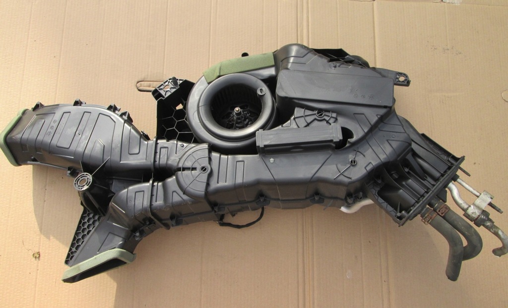 фото №10, Ford explorer 11- отопитель задняя задняя w крыло задний