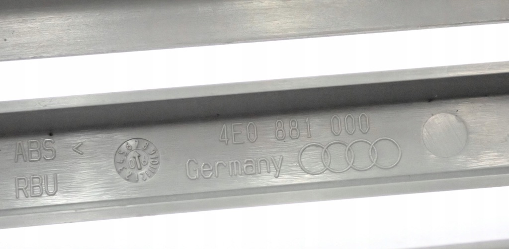 фото №7, 4e0881350b защита рейки сиденье правая задняя a8 s8 d3