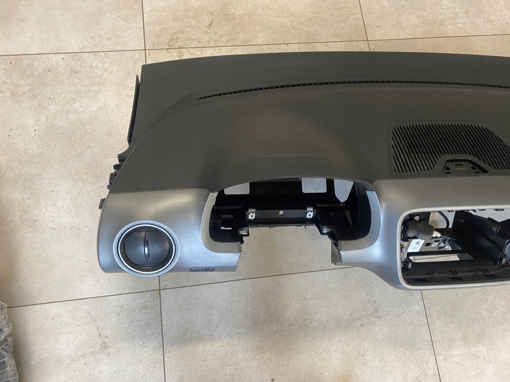 фото №10, Skoda citigo консоль подушка ремені датчик