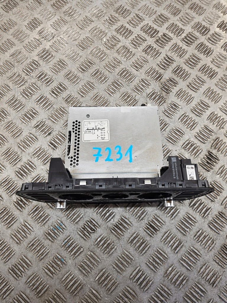 фото №2, Vw up 1s0035156 радио автомобильные