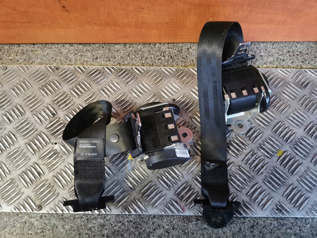 фото №1, Pas левый правый задняя renault laguna iii 888400010r