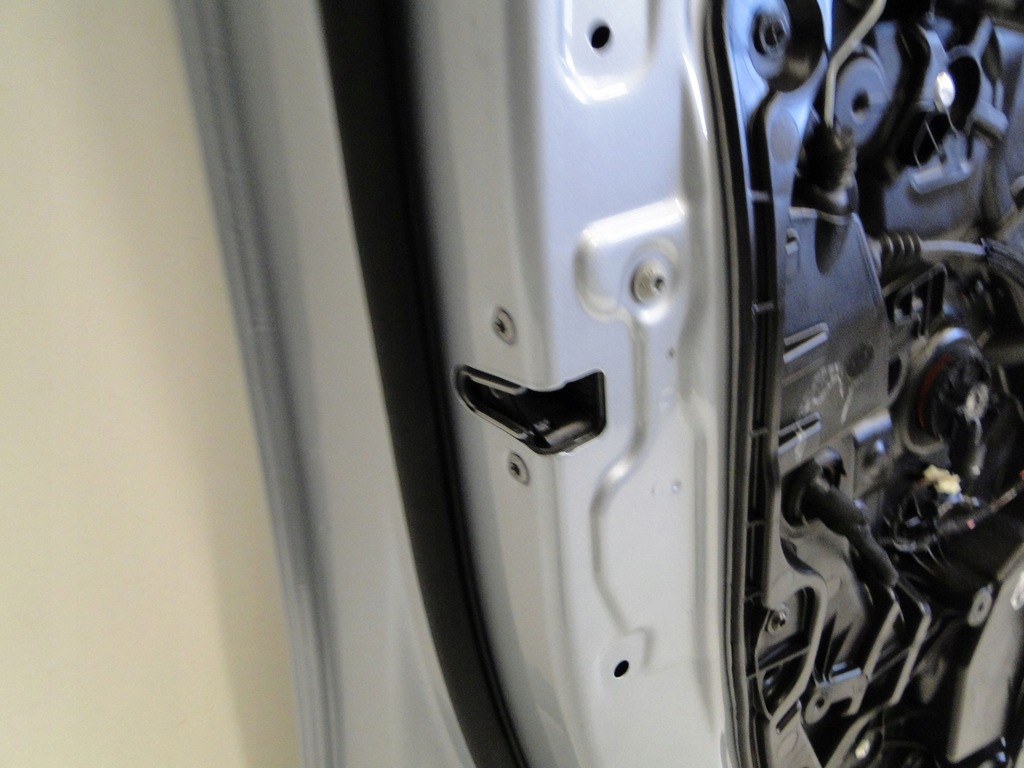 фото №13, Mercedes дверь передние левая серебристый 922 перед левый gls x167 167 maybach