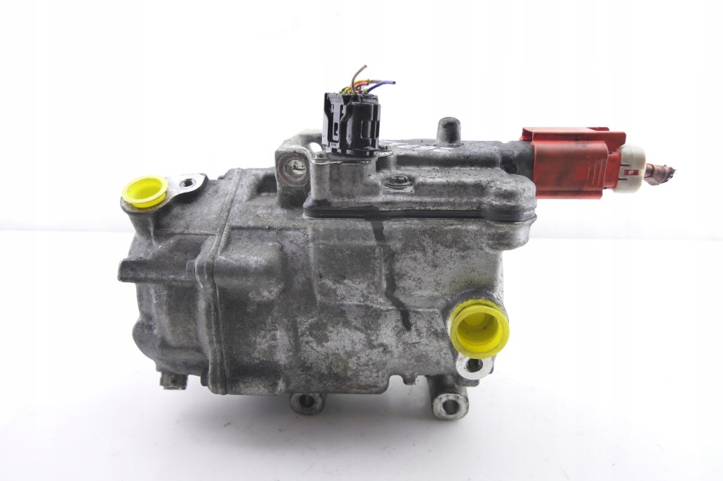 фото №1, Компрессор кондиционера toyota yaris iii 1.5 hybrid