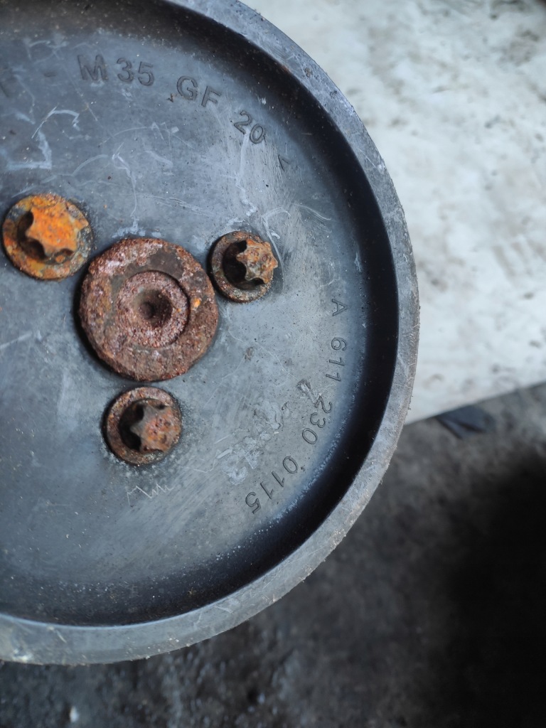 Насос підсилювача mercedes 2.2 2.7 cdi w203 w163 Доставка