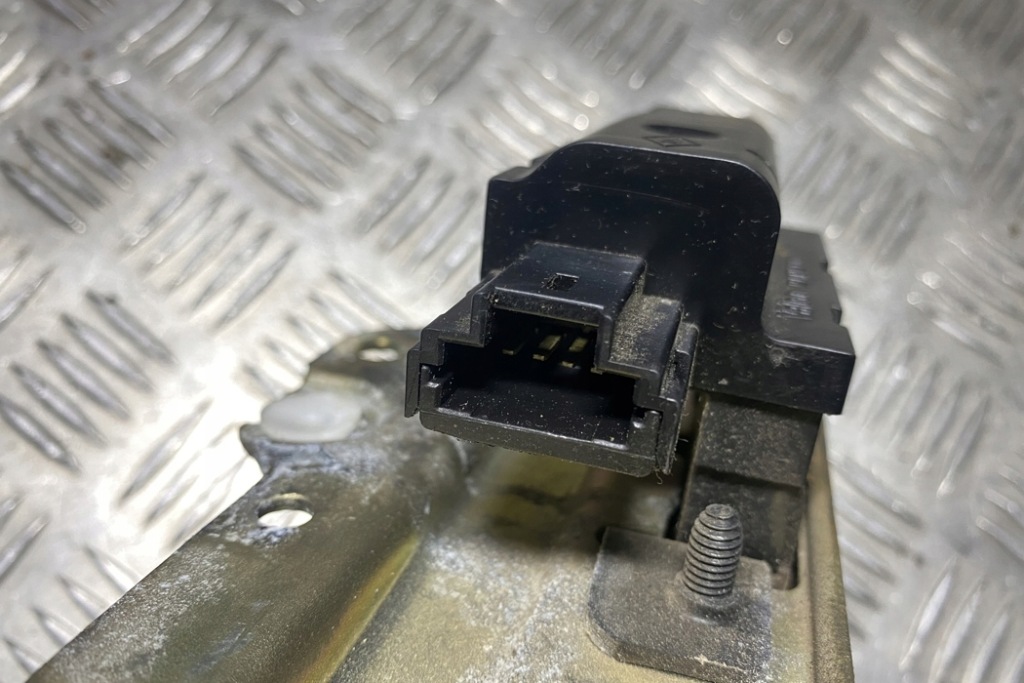 фото №1, Замок кришки багажника renault espace iv jk0/1_ 8200090485f 2.2l дизель