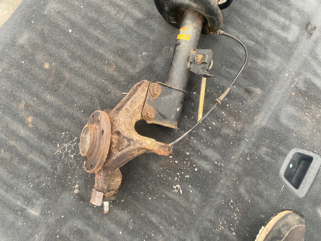 фото №4, Citroen berlingo iii амортизатор поворотный кулак левый перед