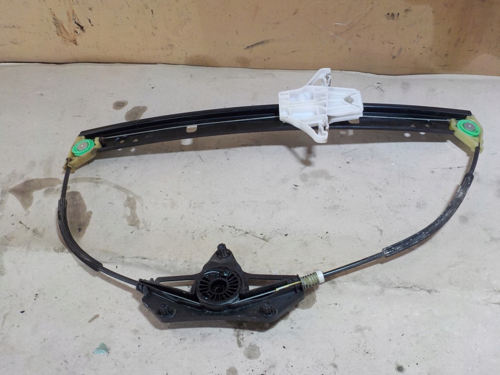 фото №4, Octavia iii механизм стекло правый задняя 5e0839462