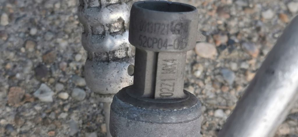 Opel corsa c шланг трубка пабтрубок  кондиционера 09131721 1.0 b 00-06 r с Разборки