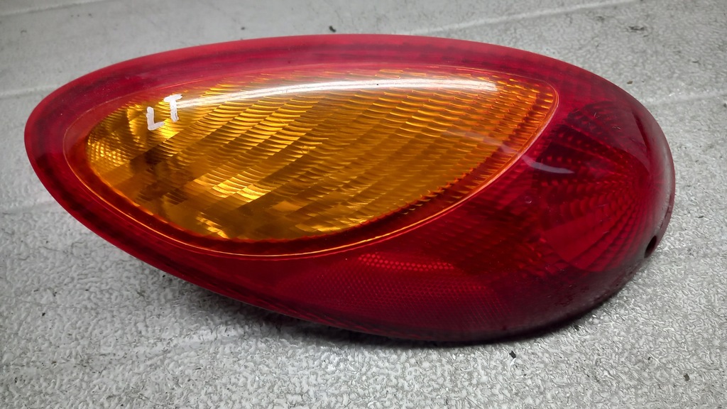 фото №1, Лампа левая задняя chryler pt cruiser 01r