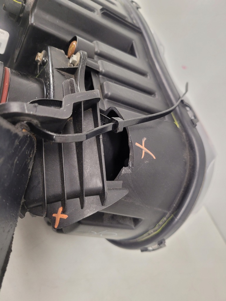 фото №11, Dodge challenger ксенон 15- лампа ліва перед передня