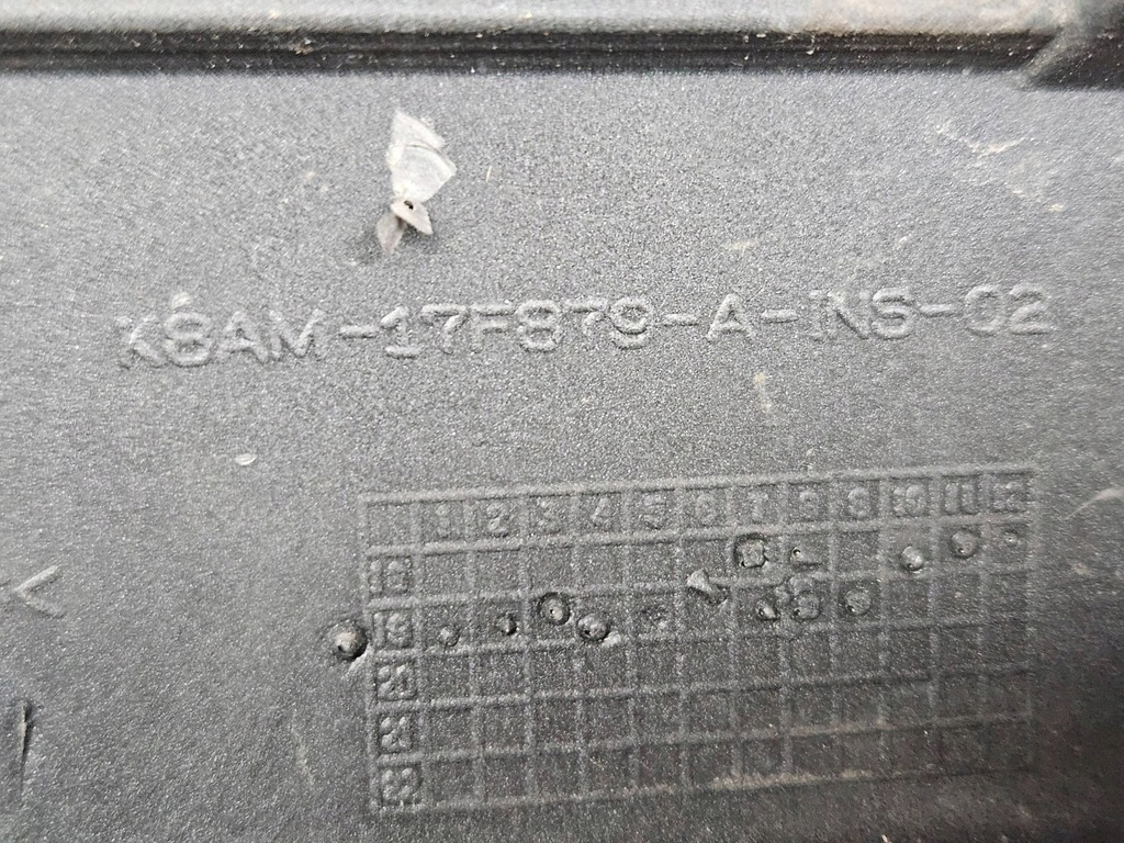 фото №8, Молдинг бампер заднього сторона ліва land rover range rover velar k8am17f879a