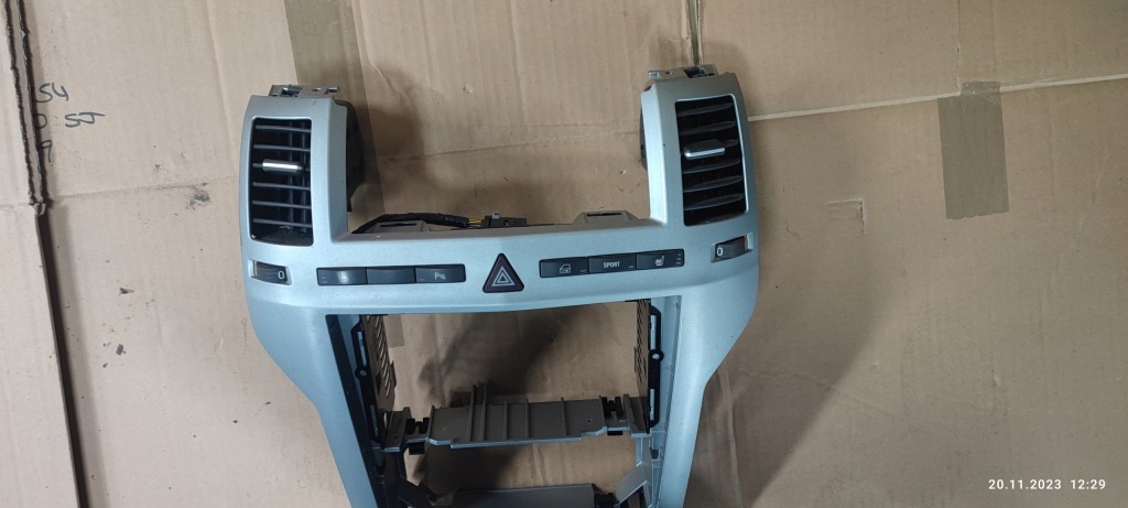 фото №2, Opel zafira b рамка консолі радіо + перемикачі срібляста комплектна