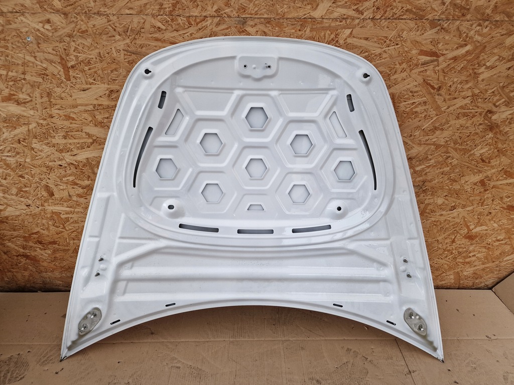 фото №2, Tesla 3 капот