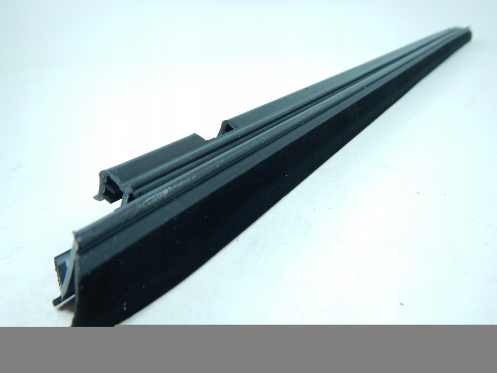 фото №4, Прокладка стекло дверь левый задняя fiat punto evo