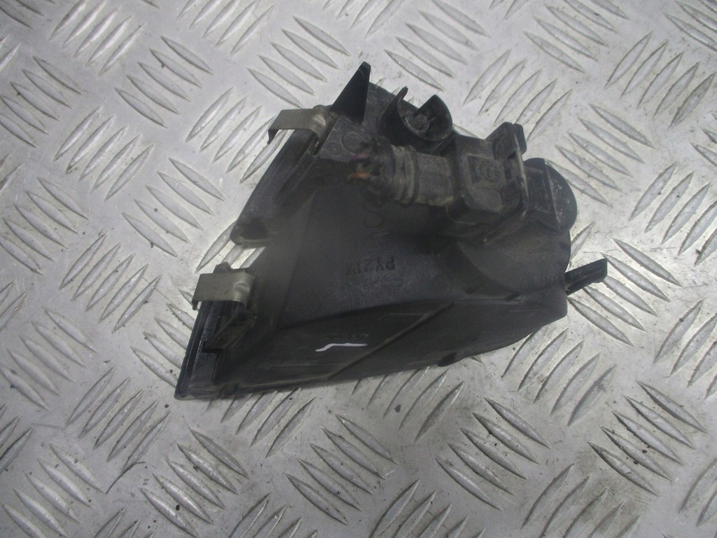 фото №2, Поворотник лівий перед alfa romeo 147