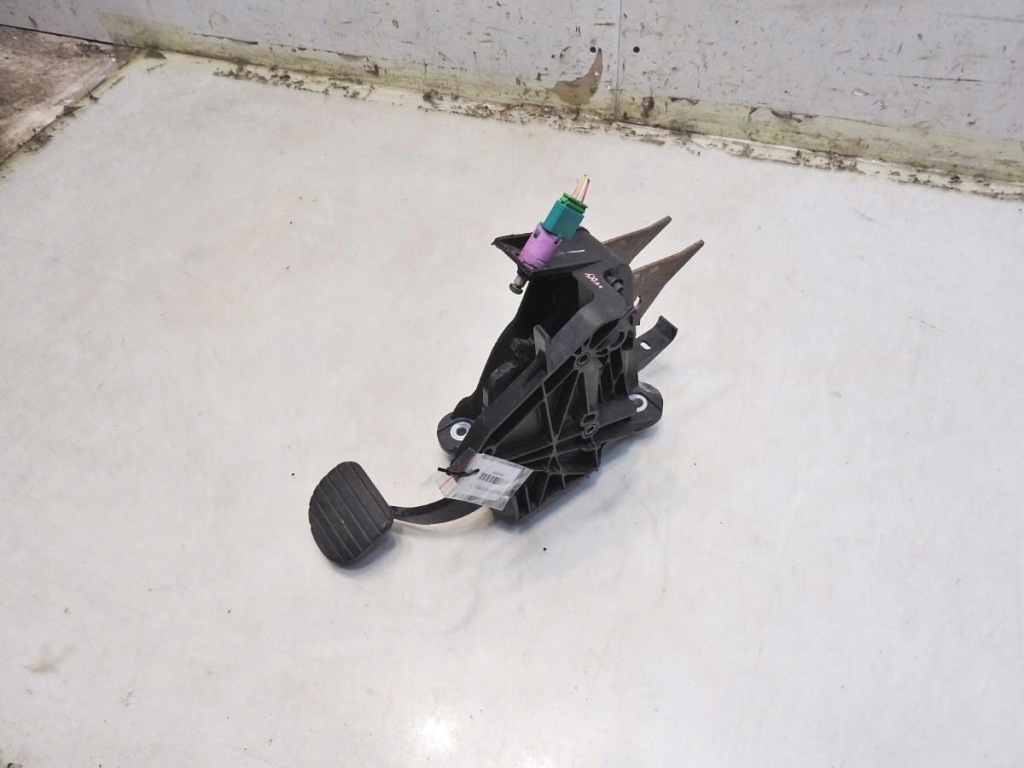 фото №8, Педаль гальма renault laguna iii 2.0 dci 09255110