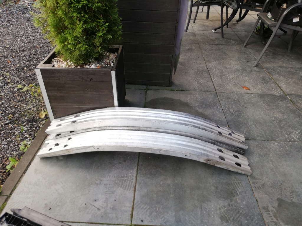 фото №9, Corolla e21 балка бампера перед