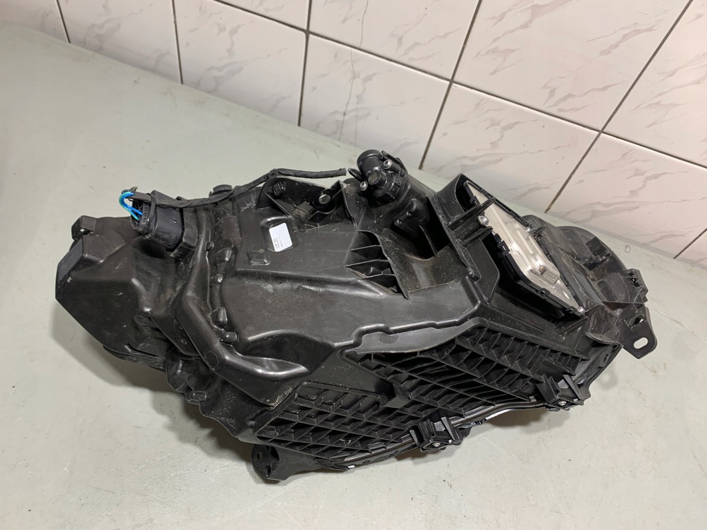 фото №7, Volvo xc40 ii lift лампа левая перед 32338908 комплектная модуль europa org.