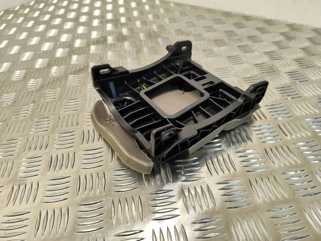 фото №1, Citroen ds7 crossback 2018 захист важіль гальма ручного