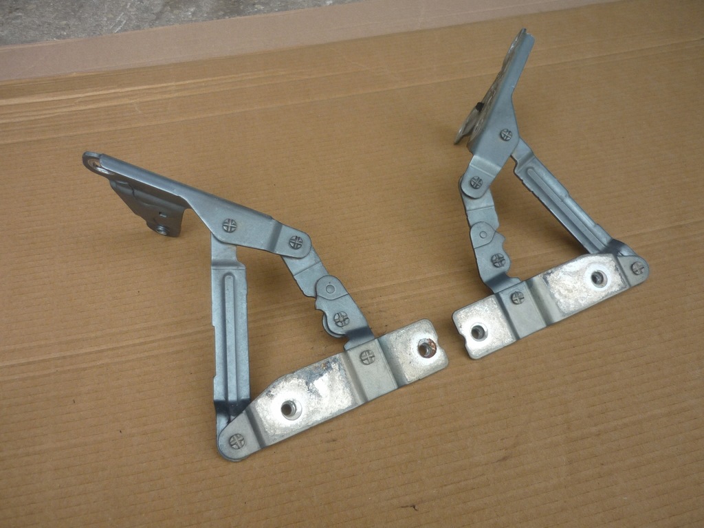 фото №6, Комплект петли капот seat altea toledo iii ls5v 5p0823301b 5p0823302b