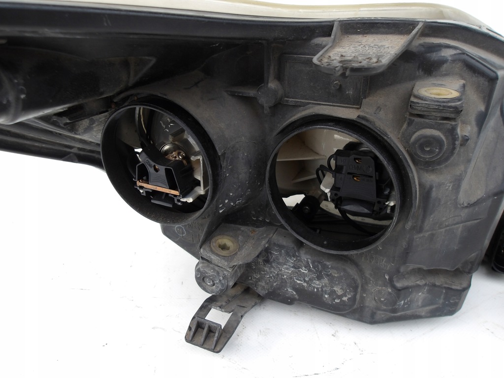 фото №14, Лампа левая правая focus mk2 lift europa