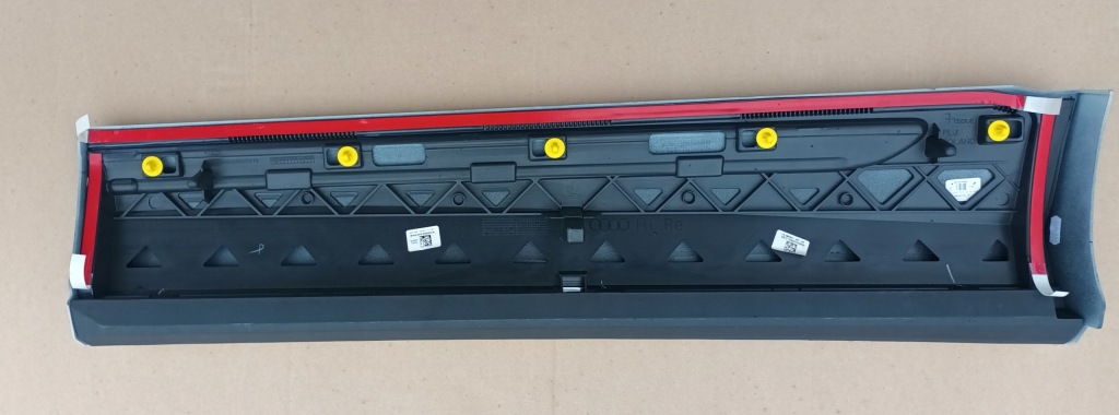 фото №6, Молдинг дверь правый задняя задняя audi q8 4m8853060j c9a карбон