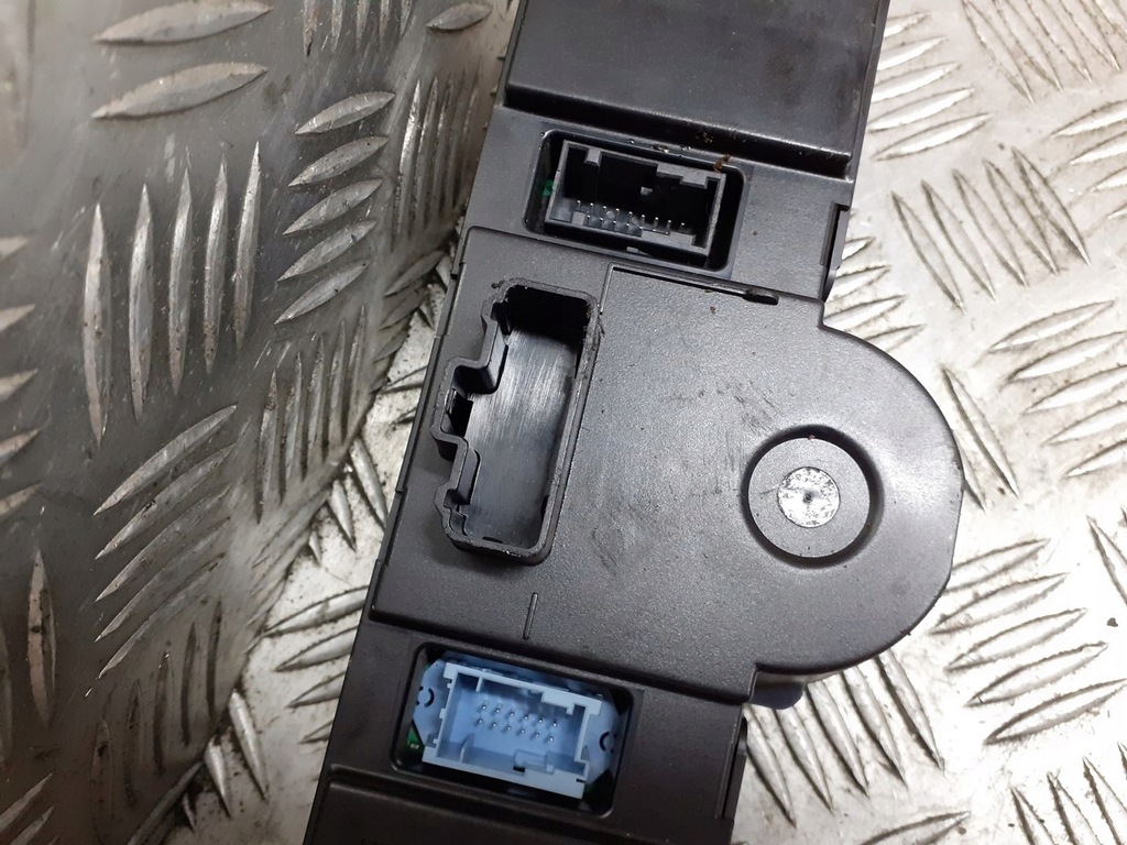 фото №2, Панель обдув renault megane ii 8200312940