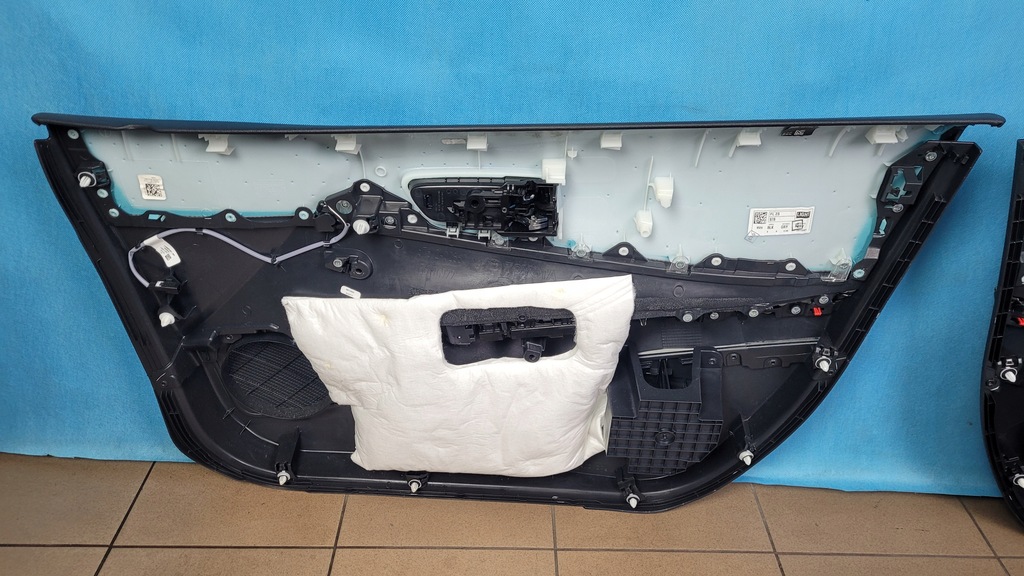 фото №11, Suzuki swace corolla e21 21r обшивки двері шкіра комплект