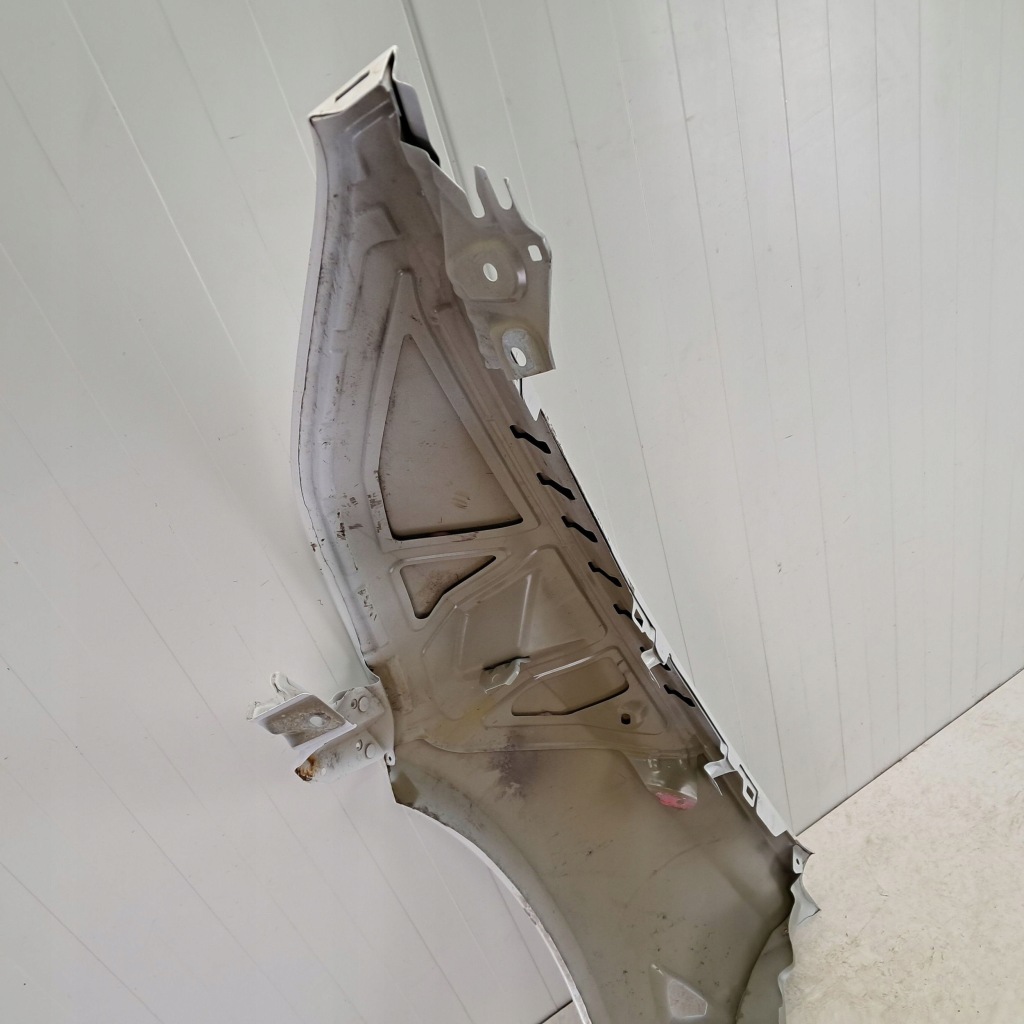 Tesla model 3 рестайлінг  fl 2023- | крило перед передній правий Зі Шроту