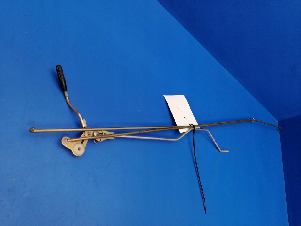 Трос ручка задній права сторона mercedes-benz e w123 w123 Недорого