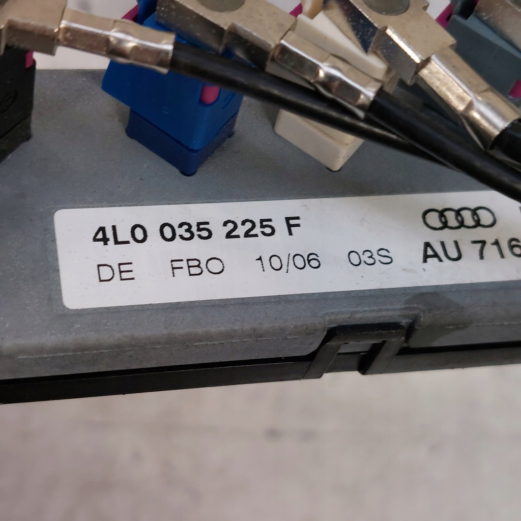 фото №7, Audi q7 4l усилитель антенны 4l0035225f